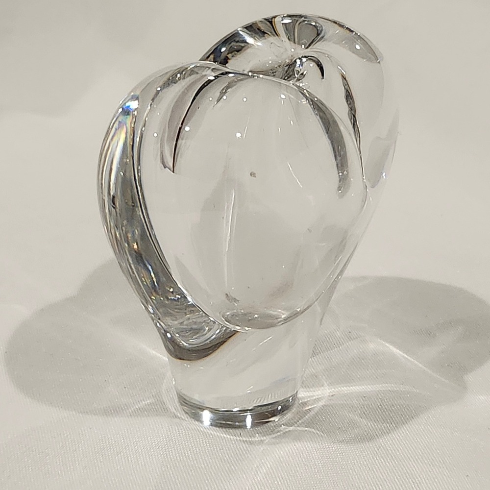 Heart Bud Vase Home Decor Small Clear Hand Blown Glass - Picture 4 of 12